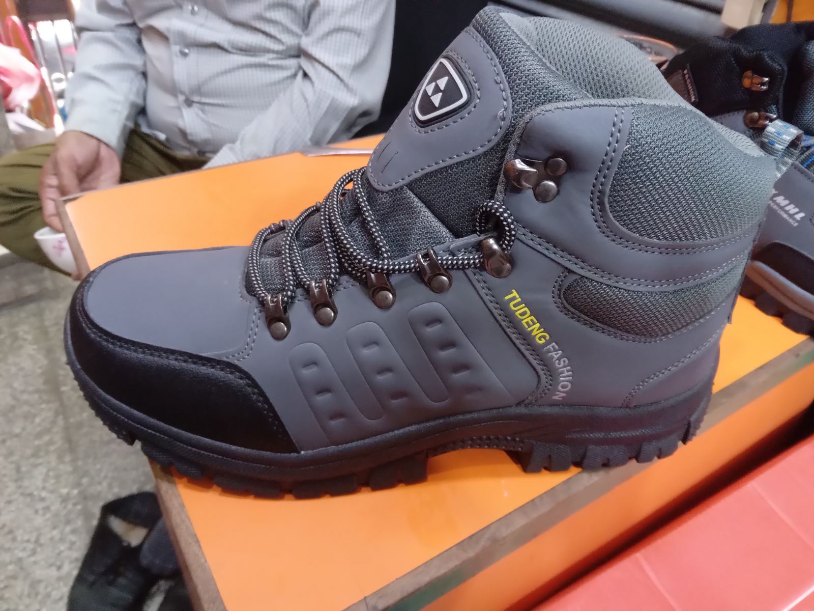 IMG-829ba8699bf75edb9153b02c32beac2d-V